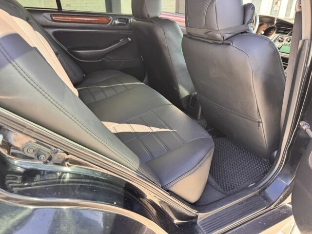 Черный Хонда Аккорд, объемом двигателя 1.9 л и пробегом 333 тыс. км за 2850 $, фото 18 на Automoto.ua