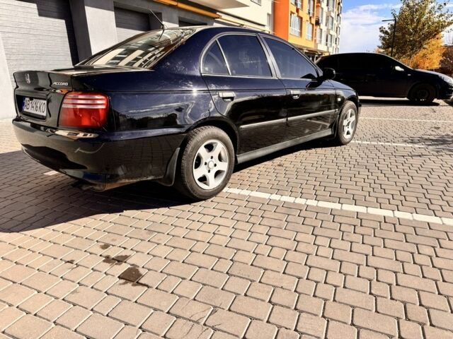 Черный Хонда Аккорд, объемом двигателя 1.9 л и пробегом 333 тыс. км за 2850 $, фото 6 на Automoto.ua