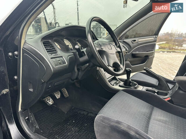 Черный Хонда Аккорд, объемом двигателя 1.9 л и пробегом 333 тыс. км за 2790 $, фото 10 на Automoto.ua