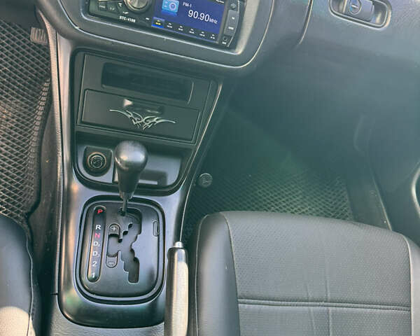 Черный Хонда Аккорд, объемом двигателя 1.85 л и пробегом 333 тыс. км за 2950 $, фото 18 на Automoto.ua