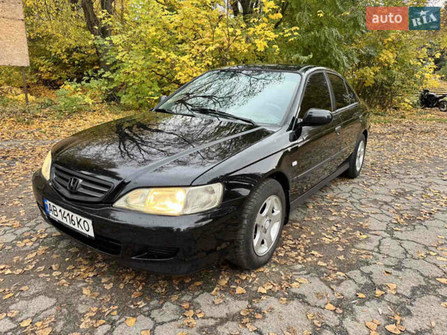 Черный Хонда Аккорд, объемом двигателя 1.85 л и пробегом 333 тыс. км за 2950 $, фото 2 на Automoto.ua