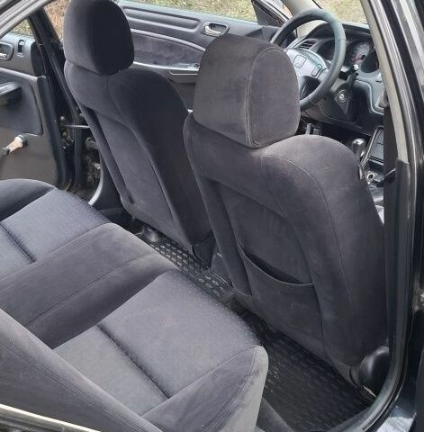 Черный Хонда Аккорд, объемом двигателя 1.9 л и пробегом 690 тыс. км за 3200 $, фото 4 на Automoto.ua