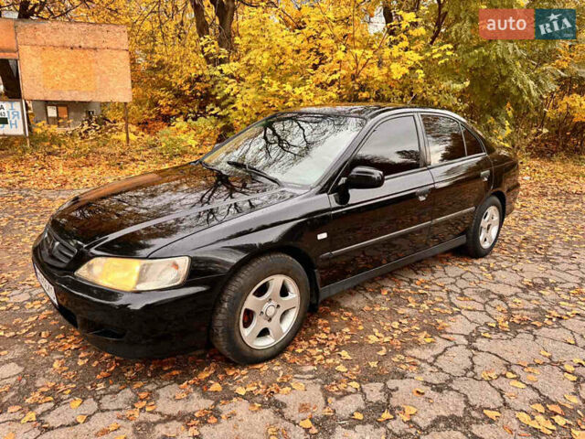 Черный Хонда Аккорд, объемом двигателя 1.85 л и пробегом 333 тыс. км за 2950 $, фото 3 на Automoto.ua