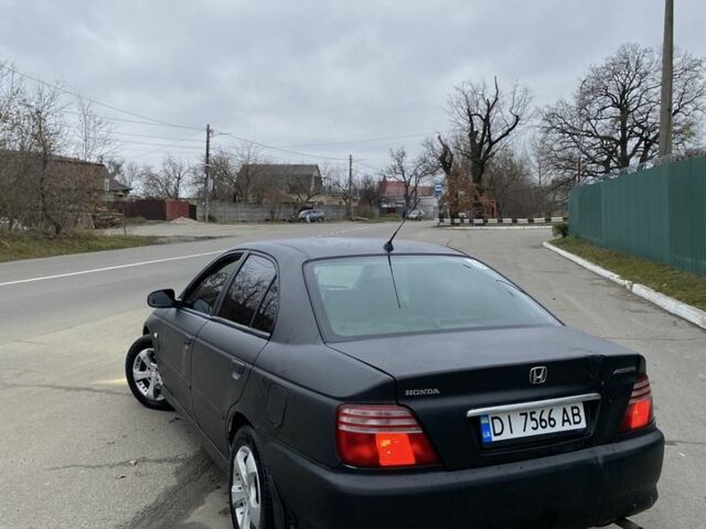 Черный Хонда Аккорд, объемом двигателя 1.9 л и пробегом 300 тыс. км за 2900 $, фото 3 на Automoto.ua