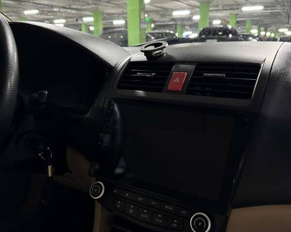 Черный Хонда Аккорд, объемом двигателя 2 л и пробегом 270 тыс. км за 6000 $, фото 10 на Automoto.ua
