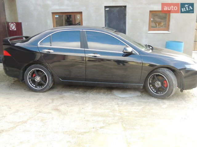 Чорний Хонда Аккорд, об'ємом двигуна 2.4 л та пробігом 360 тис. км за 5500 $, фото 2 на Automoto.ua