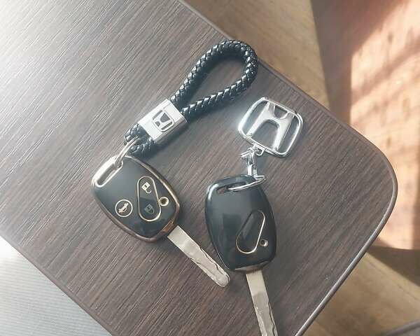 Черный Хонда Аккорд, объемом двигателя 2.4 л и пробегом 250 тыс. км за 5800 $, фото 12 на Automoto.ua