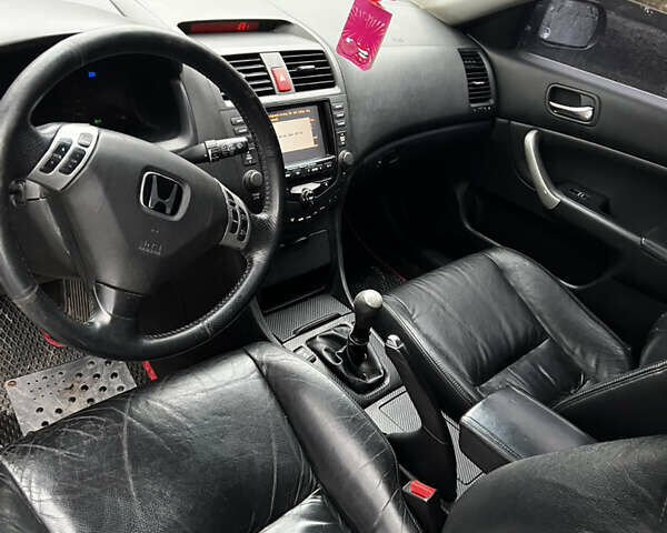 Черный Хонда Аккорд, объемом двигателя 2.35 л и пробегом 365 тыс. км за 5299 $, фото 11 на Automoto.ua