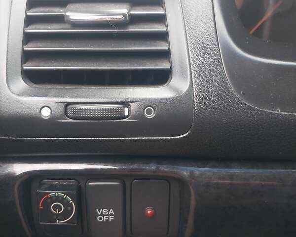 Черный Хонда Аккорд, объемом двигателя 2.4 л и пробегом 250 тыс. км за 5800 $, фото 11 на Automoto.ua