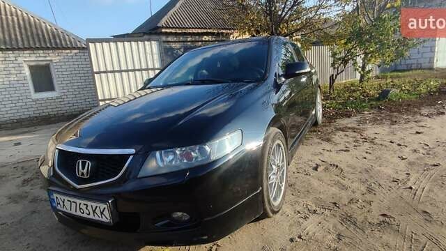 Черный Хонда Аккорд, объемом двигателя 2.35 л и пробегом 250 тыс. км за 5750 $, фото 4 на Automoto.ua