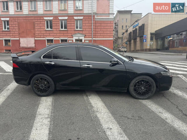 Черный Хонда Аккорд, объемом двигателя 2 л и пробегом 329 тыс. км за 5300 $, фото 4 на Automoto.ua