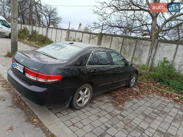 Черный Хонда Аккорд, объемом двигателя 2.4 л и пробегом 250 тыс. км за 4500 $, фото 3 на Automoto.ua