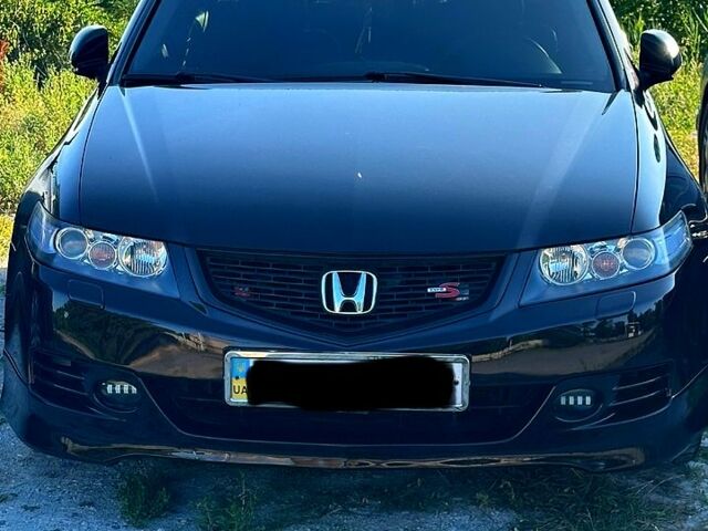 Черный Хонда Аккорд, объемом двигателя 2.4 л и пробегом 250 тыс. км за 5600 $, фото 1 на Automoto.ua