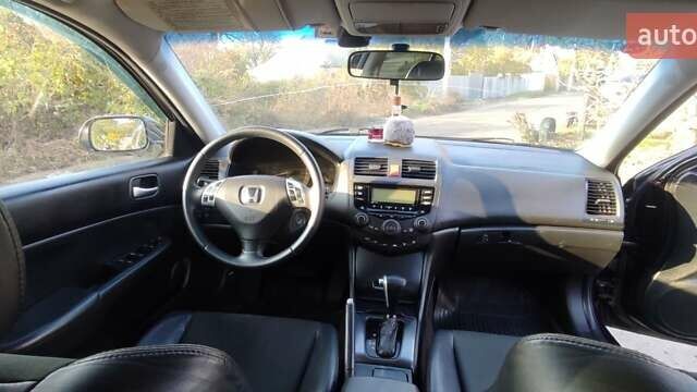 Черный Хонда Аккорд, объемом двигателя 2.35 л и пробегом 250 тыс. км за 5750 $, фото 15 на Automoto.ua
