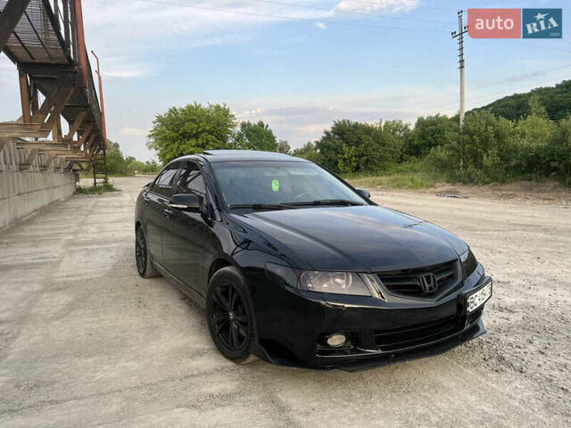 Черный Хонда Аккорд, объемом двигателя 2.4 л и пробегом 363 тыс. км за 6500 $, фото 2 на Automoto.ua