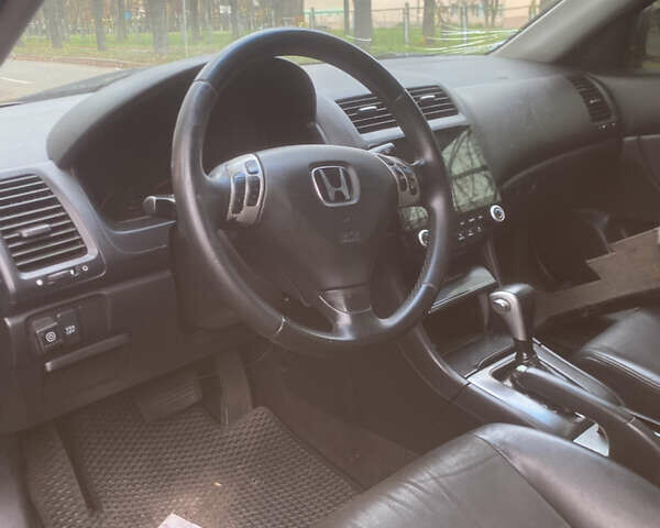 Чорний Хонда Аккорд, об'ємом двигуна 2.4 л та пробігом 390 тис. км за 3200 $, фото 7 на Automoto.ua