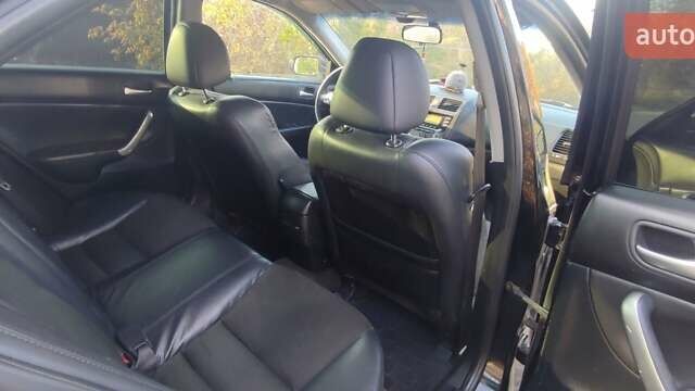 Черный Хонда Аккорд, объемом двигателя 2.4 л и пробегом 260 тыс. км за 6200 $, фото 14 на Automoto.ua