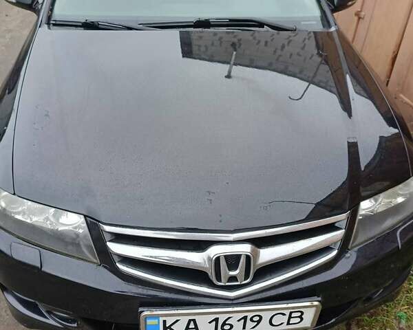 Черный Хонда Аккорд, объемом двигателя 2.4 л и пробегом 308 тыс. км за 6300 $, фото 1 на Automoto.ua