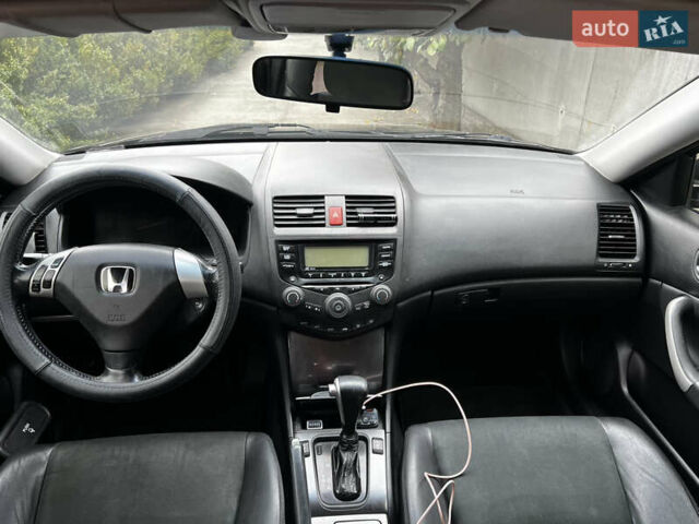 Черный Хонда Аккорд, объемом двигателя 2 л и пробегом 268 тыс. км за 5800 $, фото 6 на Automoto.ua