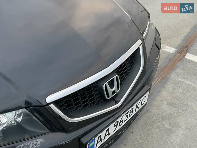 Черный Хонда Аккорд, объемом двигателя 2.35 л и пробегом 325 тыс. км за 6200 $, фото 31 на Automoto.ua