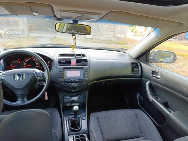 Черный Хонда Аккорд, объемом двигателя 0 л и пробегом 250 тыс. км за 4599 $, фото 4 на Automoto.ua