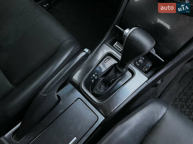 Черный Хонда Аккорд, объемом двигателя 2.35 л и пробегом 325 тыс. км за 6200 $, фото 24 на Automoto.ua