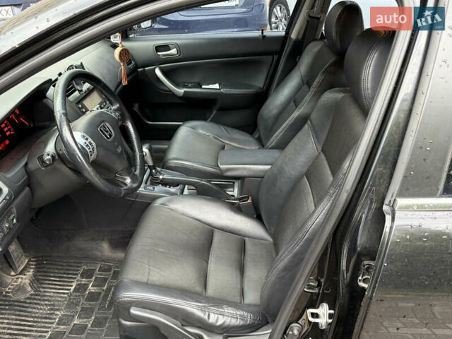 Чорний Хонда Аккорд, об'ємом двигуна 2 л та пробігом 270 тис. км за 5900 $, фото 17 на Automoto.ua