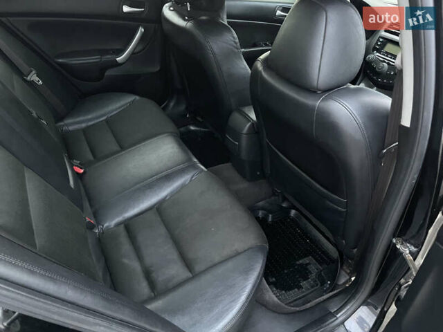 Черный Хонда Аккорд, объемом двигателя 2.35 л и пробегом 325 тыс. км за 6200 $, фото 20 на Automoto.ua