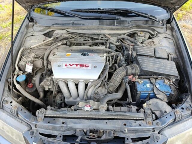 Черный Хонда Аккорд, объемом двигателя 0 л и пробегом 250 тыс. км за 4599 $, фото 5 на Automoto.ua