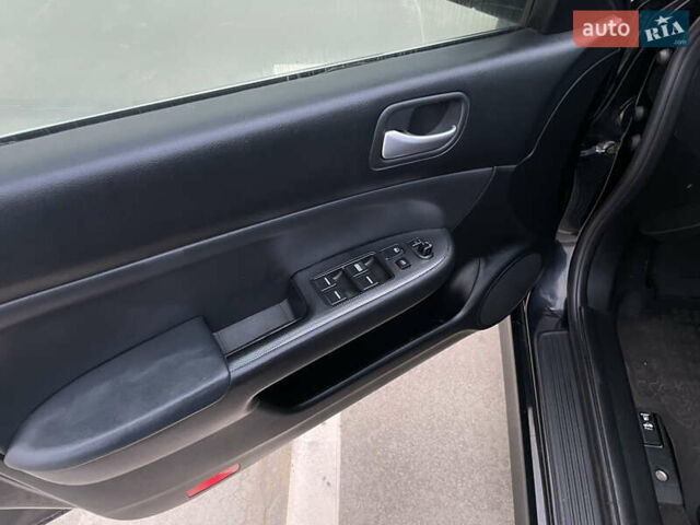 Черный Хонда Аккорд, объемом двигателя 2.35 л и пробегом 325 тыс. км за 6200 $, фото 7 на Automoto.ua