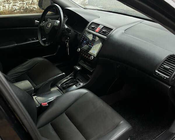 Чорний Хонда Аккорд, об'ємом двигуна 2 л та пробігом 301 тис. км за 4900 $, фото 6 на Automoto.ua