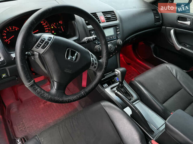 Черный Хонда Аккорд, объемом двигателя 2.35 л и пробегом 325 тыс. км за 6200 $, фото 16 на Automoto.ua