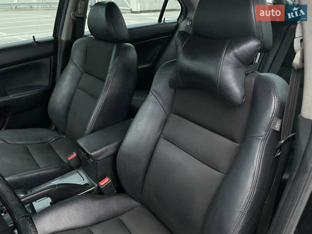 Черный Хонда Аккорд, объемом двигателя 2.35 л и пробегом 325 тыс. км за 6200 $, фото 10 на Automoto.ua