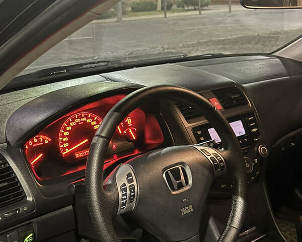 Чорний Хонда Аккорд, об'ємом двигуна 2.4 л та пробігом 303 тис. км за 6600 $, фото 13 на Automoto.ua