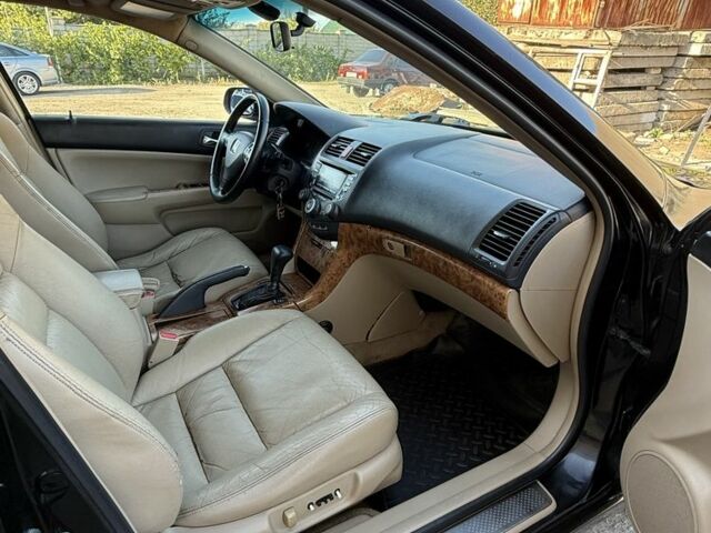 Чорний Хонда Аккорд, об'ємом двигуна 2 л та пробігом 310 тис. км за 4999 $, фото 10 на Automoto.ua