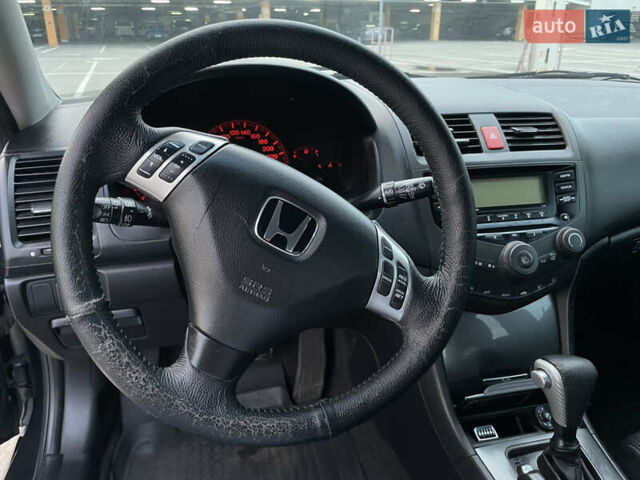 Черный Хонда Аккорд, объемом двигателя 2.35 л и пробегом 325 тыс. км за 6200 $, фото 51 на Automoto.ua