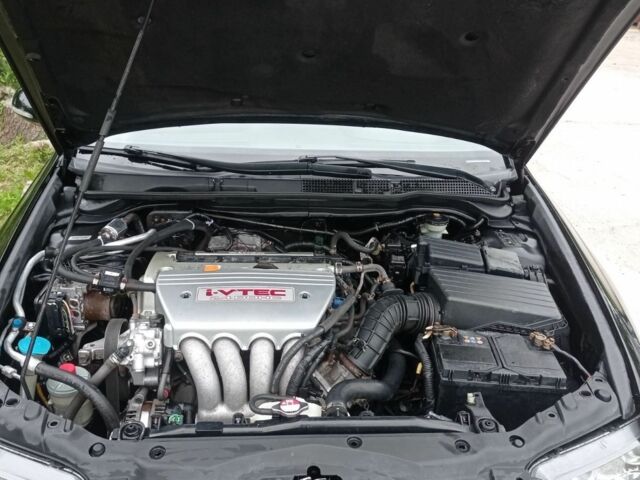 Черный Хонда Аккорд, объемом двигателя 0.24 л и пробегом 230 тыс. км за 5200 $, фото 1 на Automoto.ua