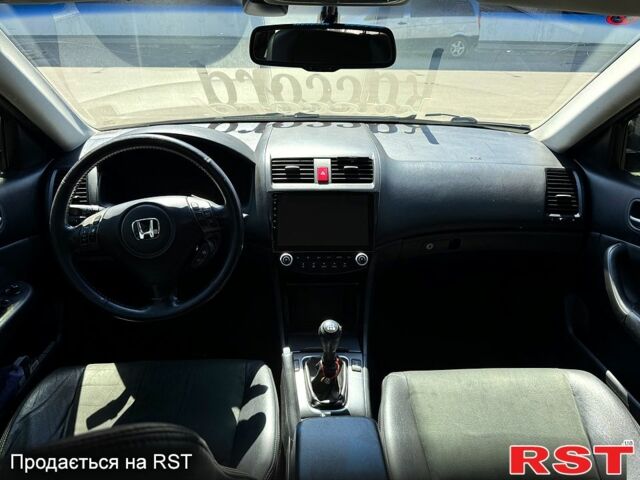 Черный Хонда Аккорд, объемом двигателя 2 л и пробегом 317 тыс. км за 6800 $, фото 12 на Automoto.ua