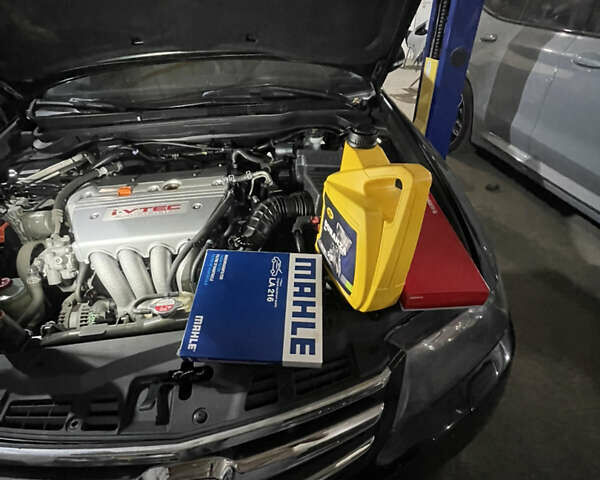 Черный Хонда Аккорд, объемом двигателя 2.4 л и пробегом 151 тыс. км за 7200 $, фото 35 на Automoto.ua