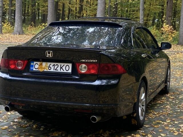 Черный Хонда Аккорд, объемом двигателя 2.4 л и пробегом 200 тыс. км за 6000 $, фото 3 на Automoto.ua