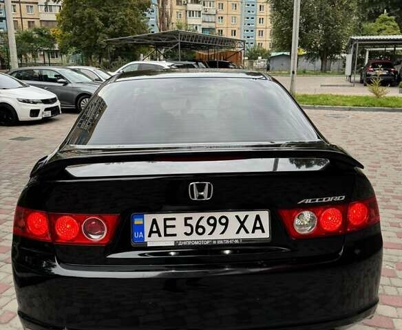 Черный Хонда Аккорд, объемом двигателя 2 л и пробегом 240 тыс. км за 6900 $, фото 4 на Automoto.ua