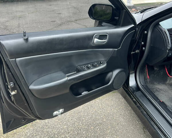 Чорний Хонда Аккорд, об'ємом двигуна 2.4 л та пробігом 354 тис. км за 6800 $, фото 8 на Automoto.ua