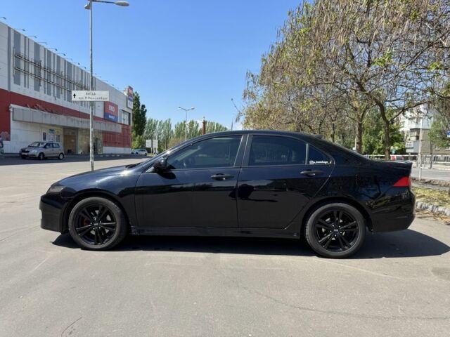 Чорний Хонда Аккорд, об'ємом двигуна 2 л та пробігом 317 тис. км за 6700 $, фото 5 на Automoto.ua