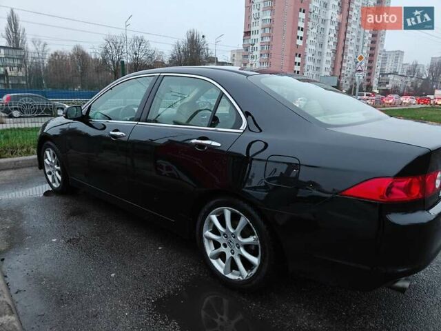 Черный Хонда Аккорд, объемом двигателя 2.4 л и пробегом 354 тыс. км за 7600 $, фото 2 на Automoto.ua