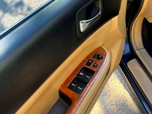 Черный Хонда Аккорд, объемом двигателя 2.4 л и пробегом 296 тыс. км за 5300 $, фото 5 на Automoto.ua