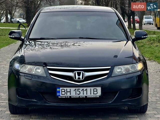 Черный Хонда Аккорд, объемом двигателя 2 л и пробегом 232 тыс. км за 5400 $, фото 5 на Automoto.ua