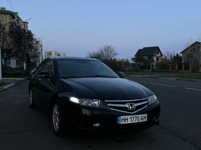 Черный Хонда Аккорд, объемом двигателя 2 л и пробегом 330 тыс. км за 5600 $, фото 2 на Automoto.ua