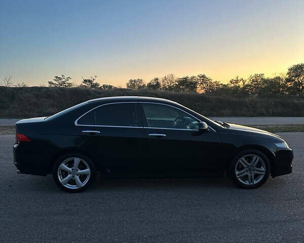 Чорний Хонда Аккорд, об'ємом двигуна 2 л та пробігом 220 тис. км за 5900 $, фото 1 на Automoto.ua