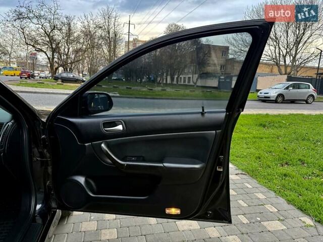 Черный Хонда Аккорд, объемом двигателя 2 л и пробегом 232 тыс. км за 5400 $, фото 45 на Automoto.ua