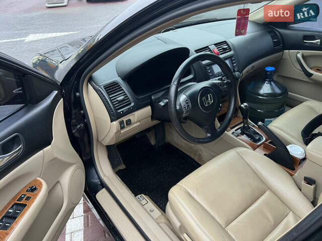 Черный Хонда Аккорд, объемом двигателя 2 л и пробегом 260 тыс. км за 6600 $, фото 3 на Automoto.ua